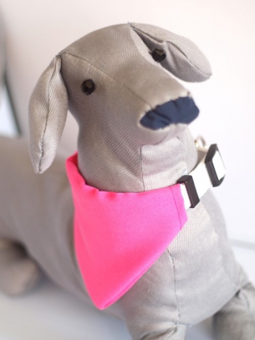 rózsaszín kutyakendő